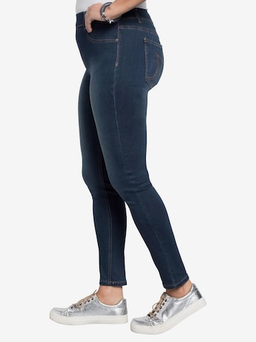 SHEEGO Skinny Jeans in Blau