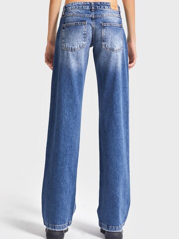 IT'S BASIC Regular Jeans 'Straight Low Rise Jeans' in Blauw