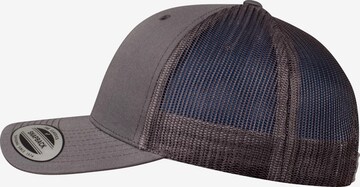 Cappello da baseball 'Retro Trucker' di Flexfit in grigio