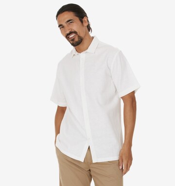 Cruz Regular fit Athletic Button Up Shirt 'Jericho' in White: front