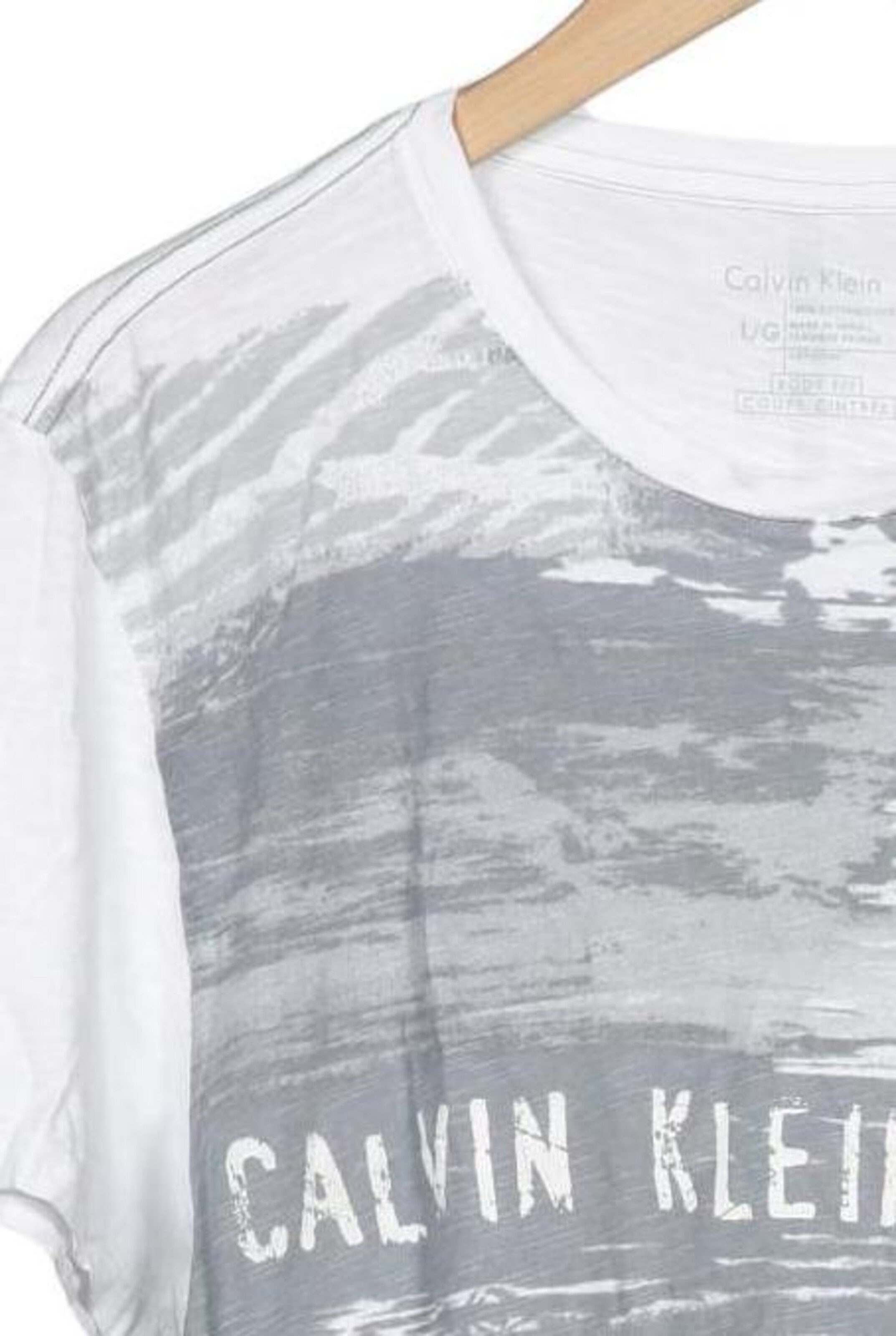 Calvin Klein Shirt in L in White