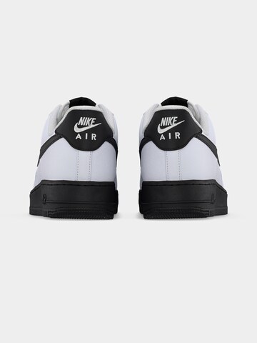 Baskets basses 'Air Force 1 '07' Nike Sportswear en blanc