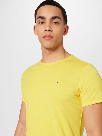 Tommy Jeans Тениска 'JASPE' в жълто