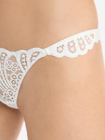 ETAM String 'Etreinte' in Weiß