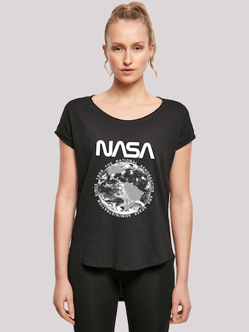 F4NT4STIC Shirt 'NASA Planet Earth' in Zwart: voorkant