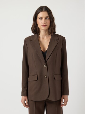Blazer 'YASREEMAJ' YAS en marron : devant