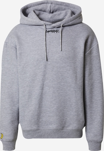 Sweat-shirt 'Carlo' About You x Cyberkongz en gris : devant