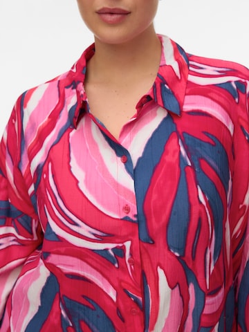 Vero Moda Curve Μπλούζα 'VMCVERA VIOLET' σε ροζ