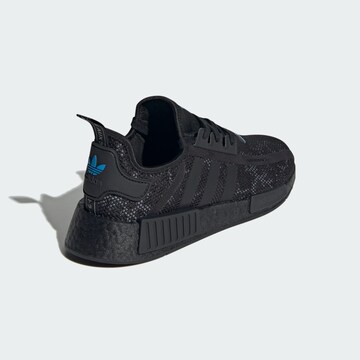 ADIDAS ORIGINALS Σνίκερ χαμηλό 'NMD_R1' σε μαύρο