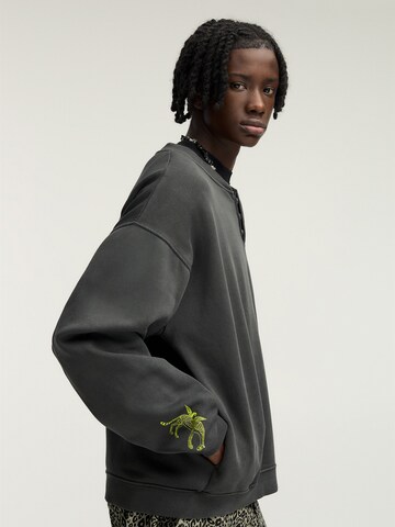 Pull&Bear Sweatshirt in Grijs