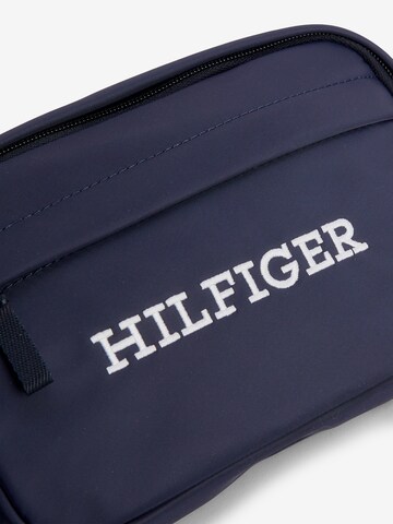 TOMMY HILFIGER Bag in Blue