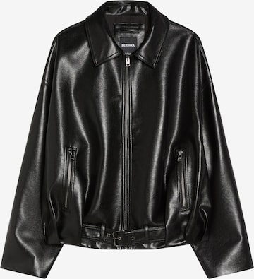 Bershka Välikausitakki värissä musta: etupuoli