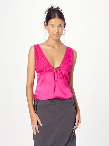 Top 'Cami' di Nasty Gal in rosa: frontale