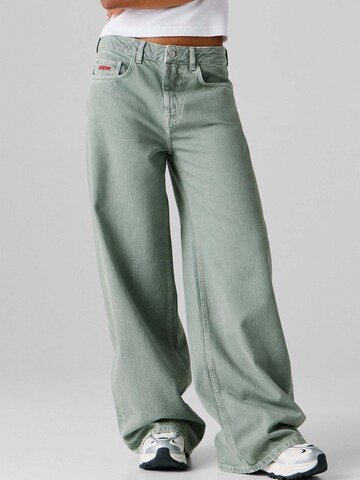 Red Bull Racing x Pepe Jeans Wide leg Jeans in Groen: voorkant
