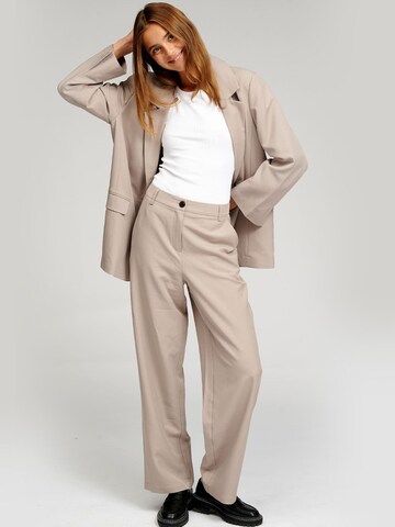 TEESHOPPEN Loosefit Hose in Beige