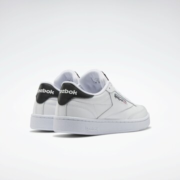 Sneaker low 'Club C 85' de la Reebok pe alb