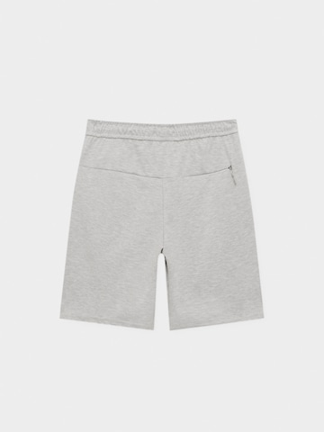 Regular Pantalon cargo Pull&Bear en gris