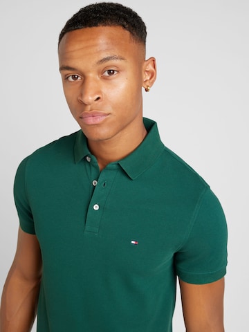TOMMY HILFIGER - Camisa 'CORE 1985' em verde