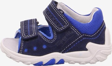 SUPERFIT - Zapatos abiertos 'Flow' en azul