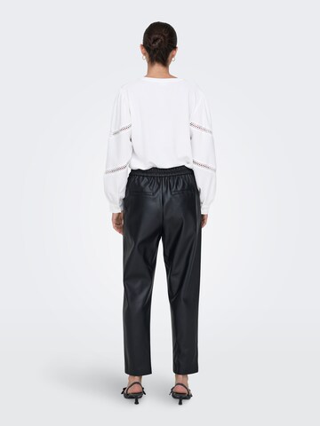 Loosefit Pantaloni con pieghe 'ONLMYNTE' di ONLY in nero