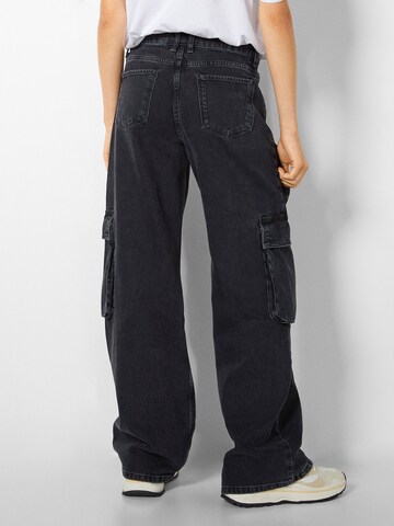 Bershka Wide Leg Cargojeans i sort