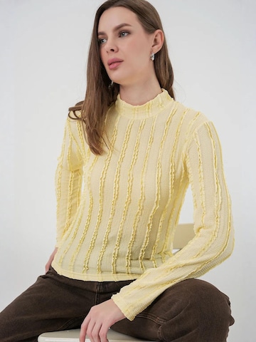 Bigdart Blouse in Yellow