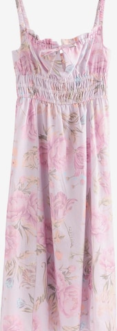 Next Mekko värissä lila: etupuoli