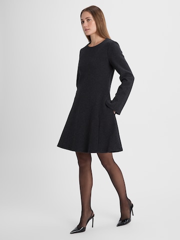 Guido Maria Kretschmer Women Šaty 'Dotta' - Sivá