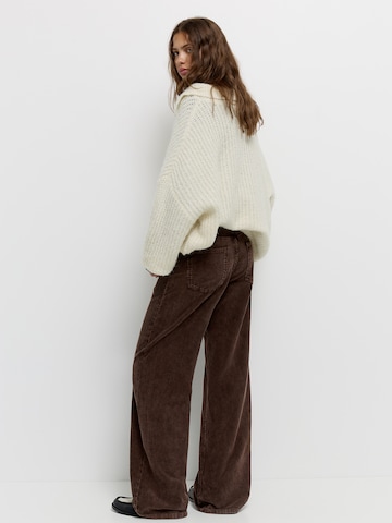 Pull&Bear Bő szár Nadrág - barna