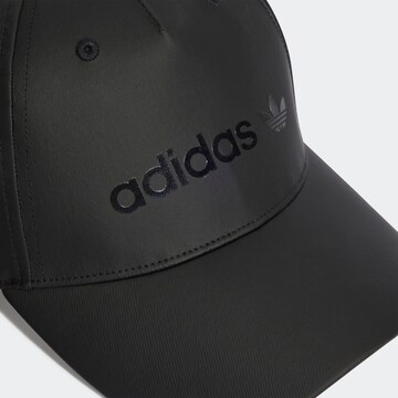 ADIDAS ORIGINALS Cap in Schwarz