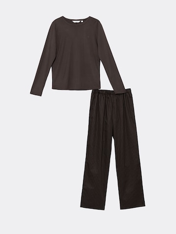 ARUELLE Pyjama 'Nelia' in Braun