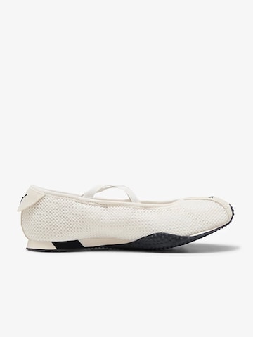 PUMA Ballerina in Wit