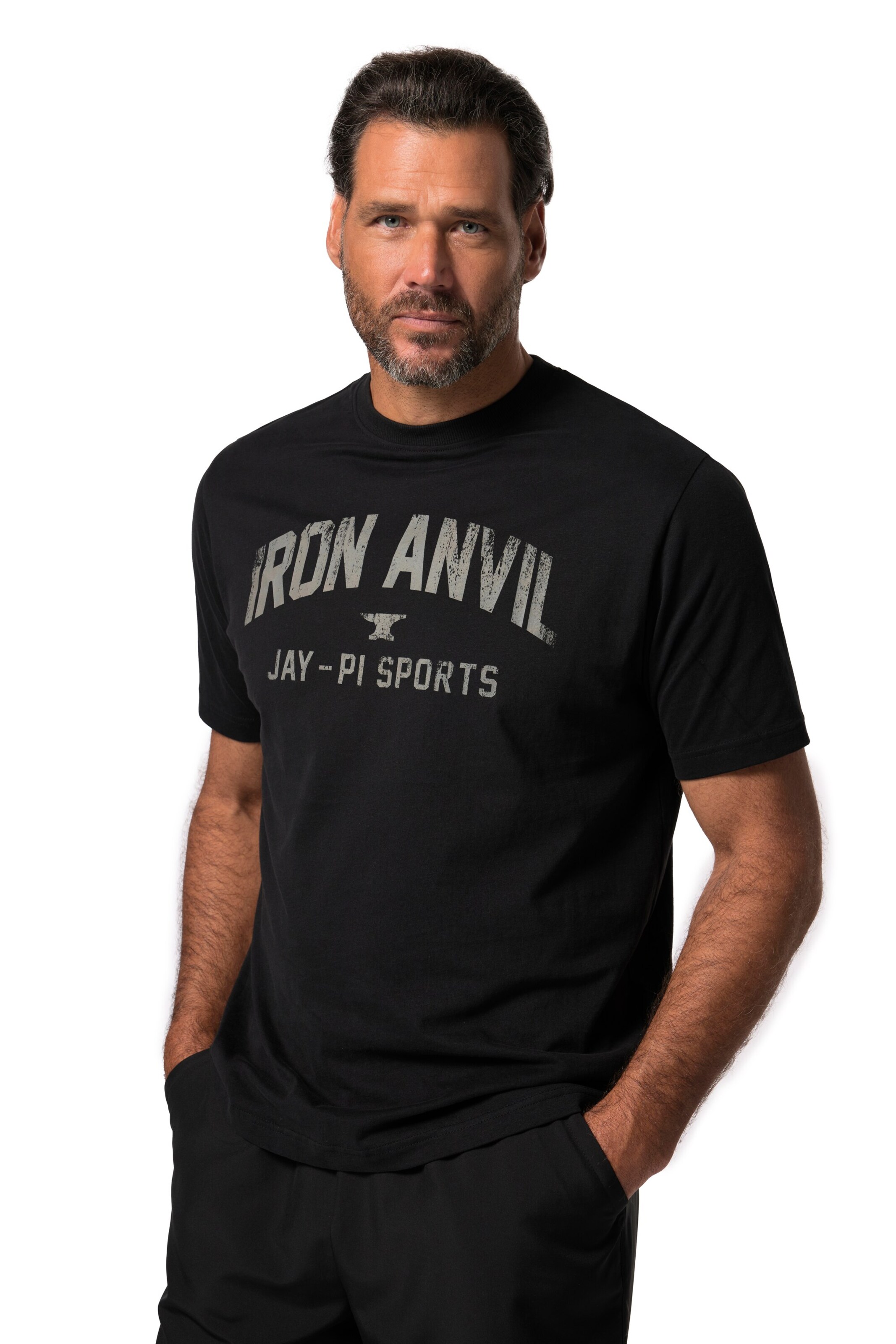 JAY-PI T-Shirt in Schwarz: Vorderseite