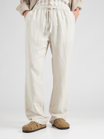 Loosefit Pantaloni chino di TOPMAN in grigio: frontale