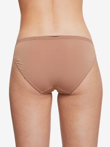 Slip di ESPRIT in beige