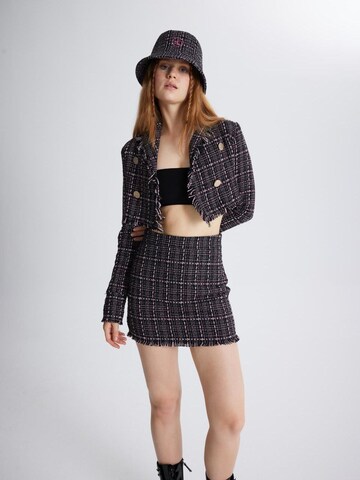 HOLLY LOLLY Between-season jacket in Black