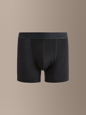 Next Boksarice | črna barva