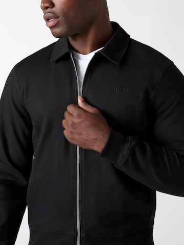 GUESS - Sudadera con cremallera en negro
