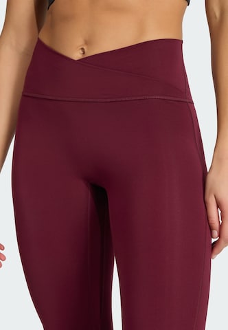 ADIDAS PERFORMANCE - Skinny Pantalón deportivo 'Studio All Me' en rojo