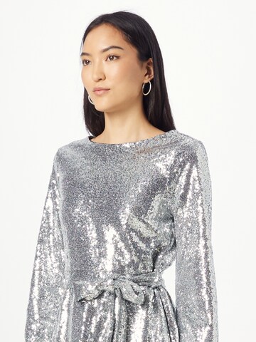 Dorothy Perkins Dress in Silver