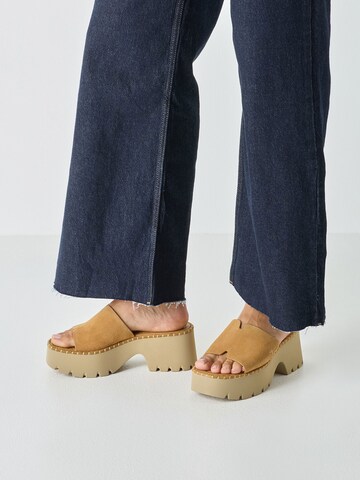 Tamaris Muiltjes in Bruin