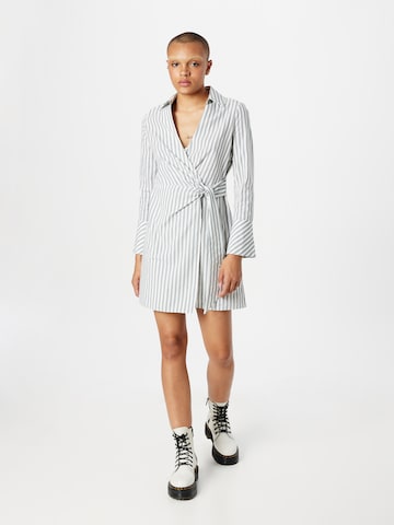 Robe River Island en gris : devant