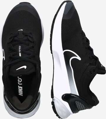 NIKE Juoksukengät värissä musta