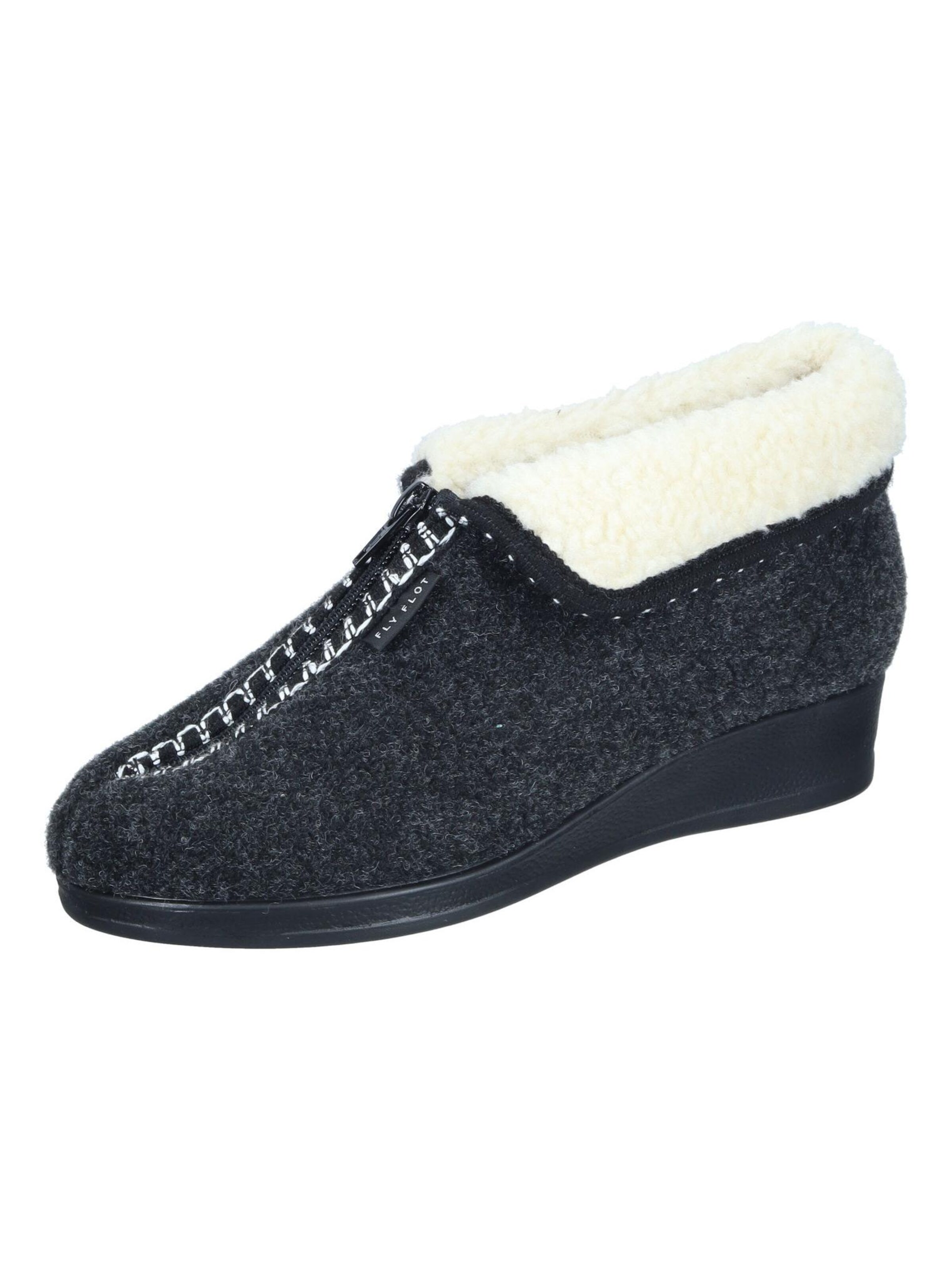 FLY FLOT Slippers 'Hausschuhe' in Black: front