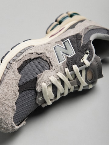 new balance Sneaker in Grau