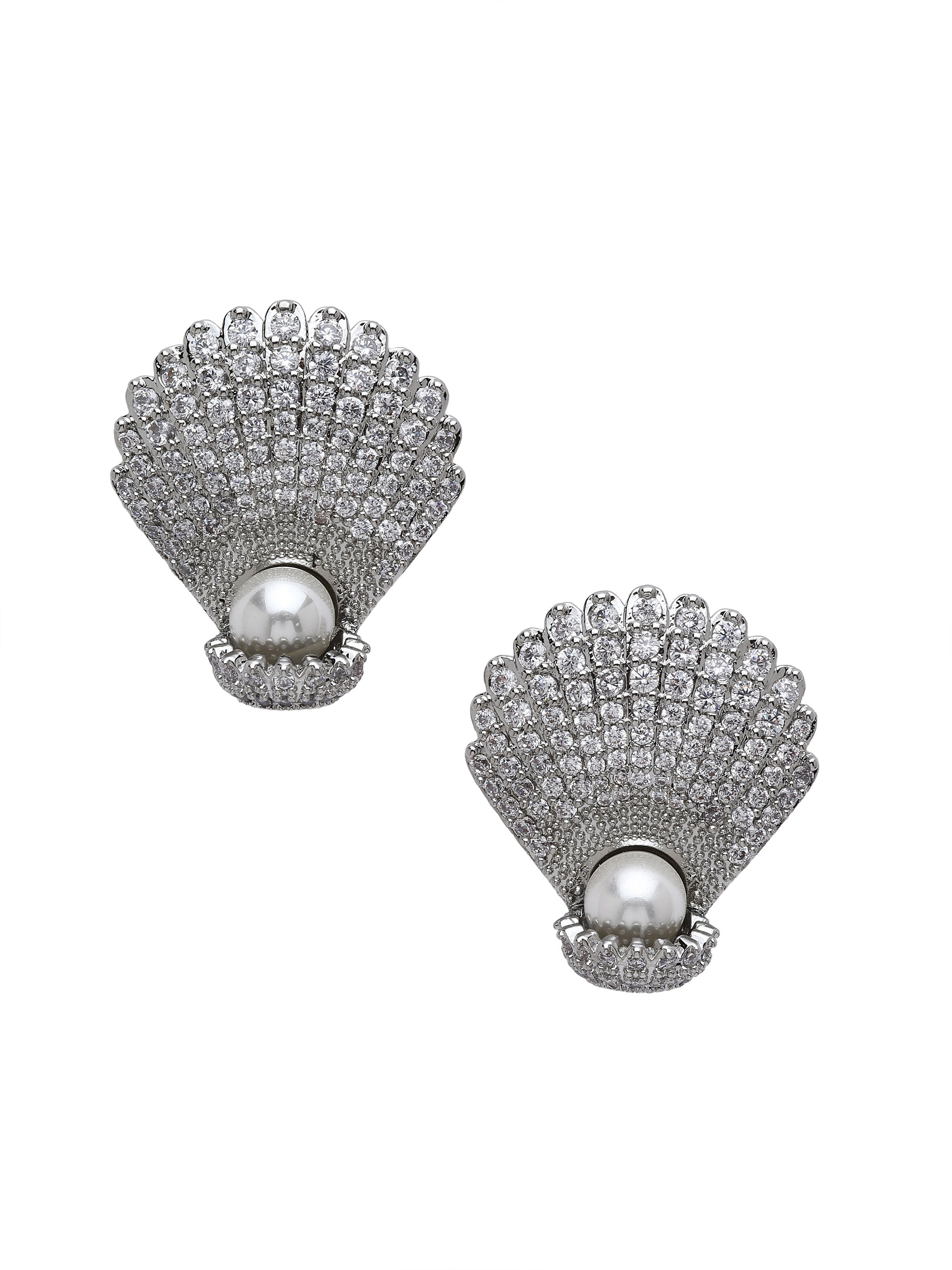 AVANT-GARDE PARIS Boucles d'oreilles 'Aurynelle' en argent, Vue avec produit