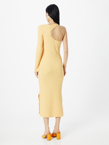 modström Dress in Yellow