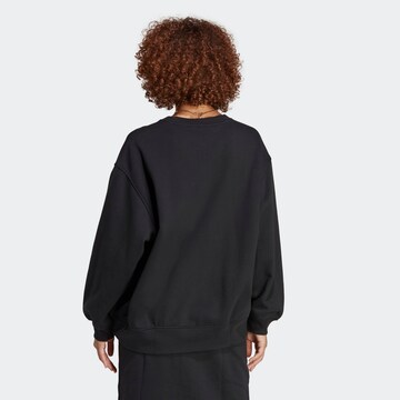 ADIDAS ORIGINALS Sweatshirt 'Premium Essentials ' in Schwarz