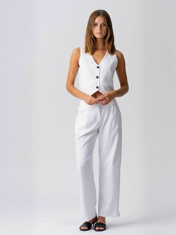Regular Pantaloni ' Natalie ' de la TEESHOPPEN pe alb