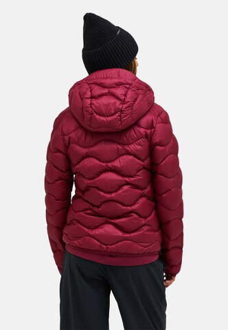 PEAK PERFORMANCE Between-Season Jacket in Red